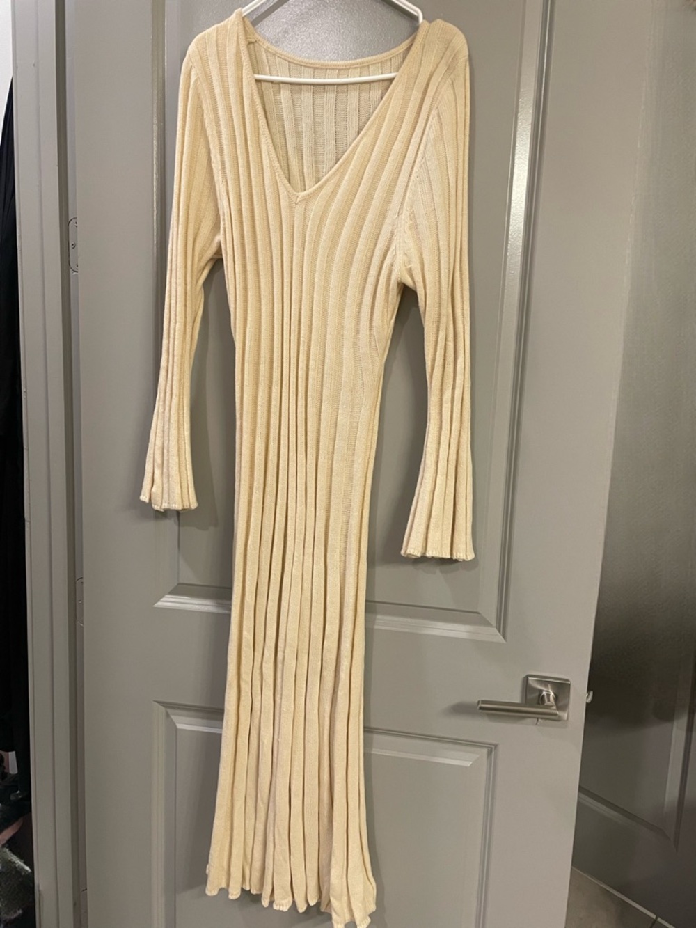 SHEIN Cream Ribbed V-Neck Long Sleeve Midi Dress